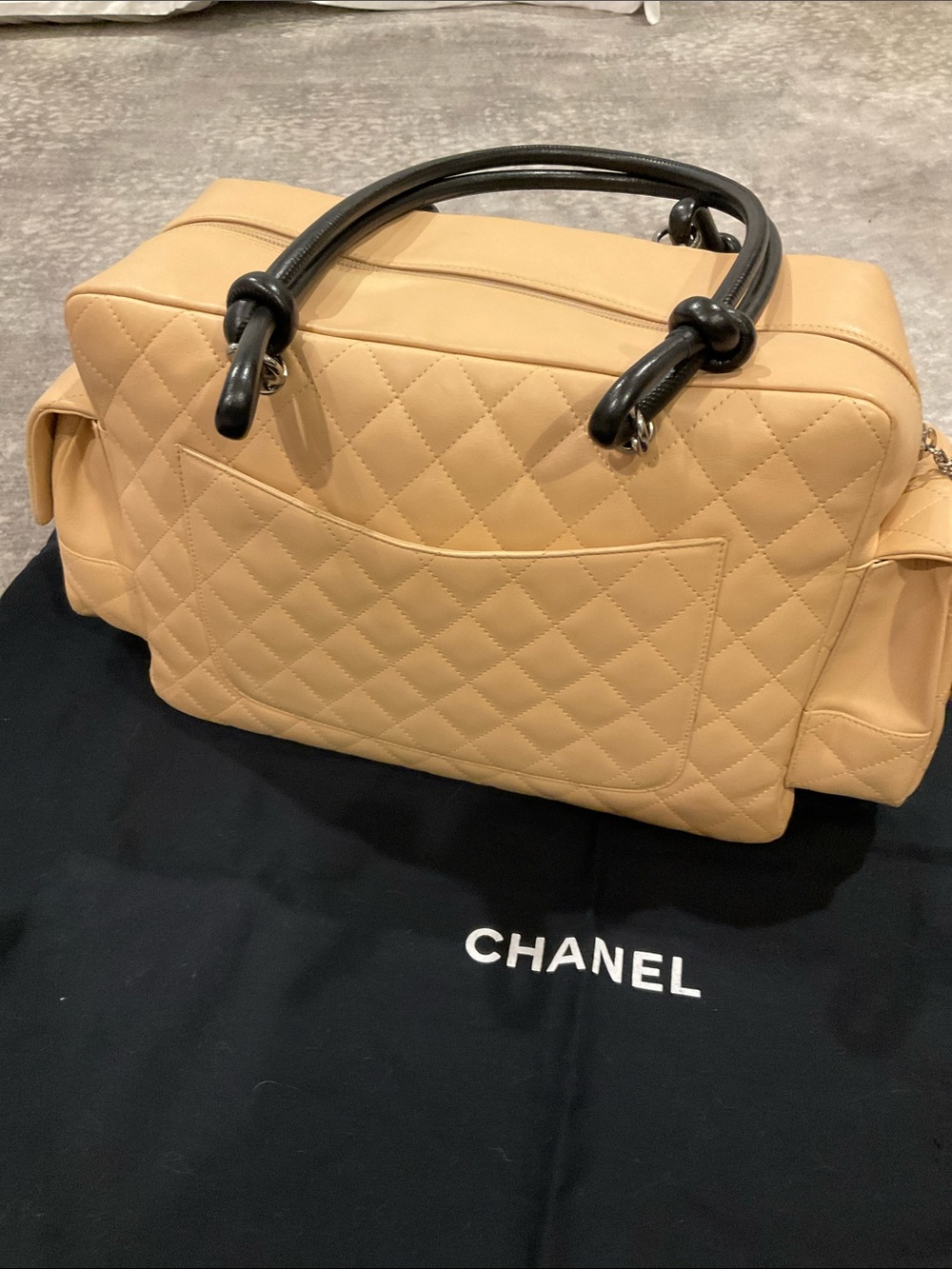CHANEL CANBON REPORTER BAG LARGE BEIGE & BLK QUILTED - Picture 9 of 16